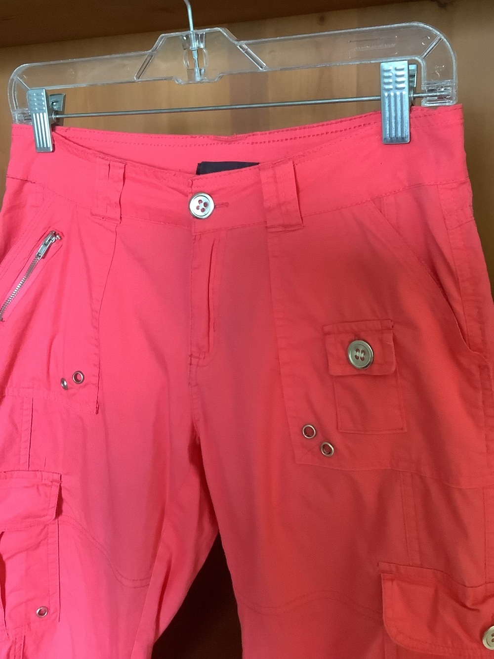 Y2K INC International Concepts Coral Roll Tab Cargo Low Rise Capri Shorts Size S - Picture 4 of 13
